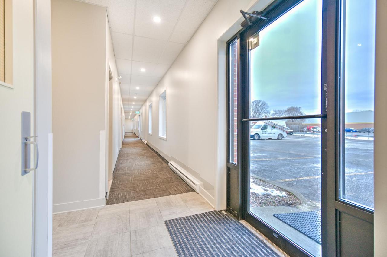 Motel Rustik Chateauguay Heights Luaran gambar