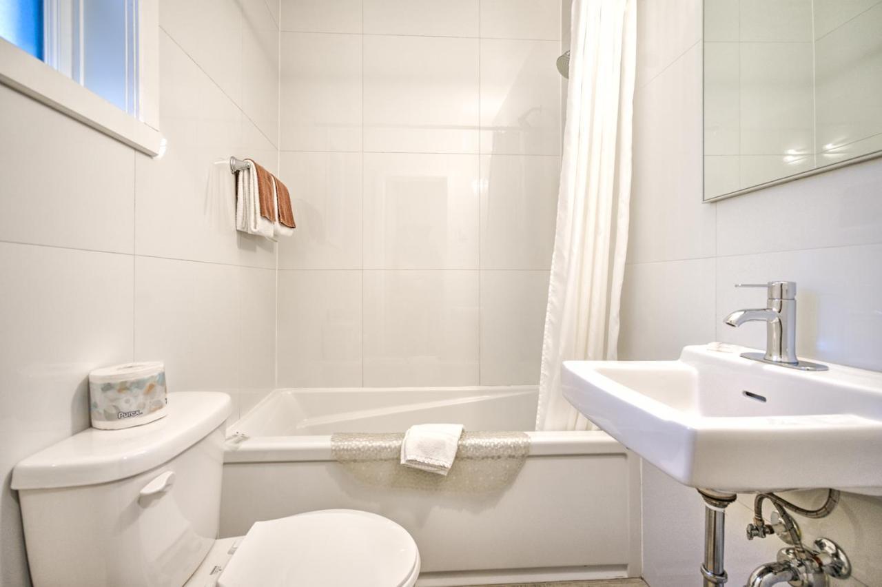 Motel Rustik Chateauguay Heights Luaran gambar